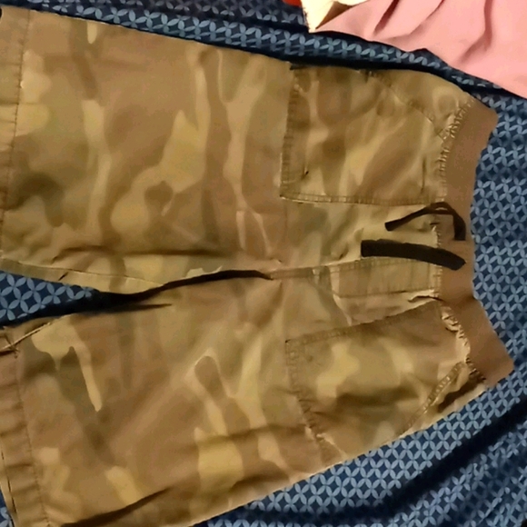 Shorts - Picture 1 of 3